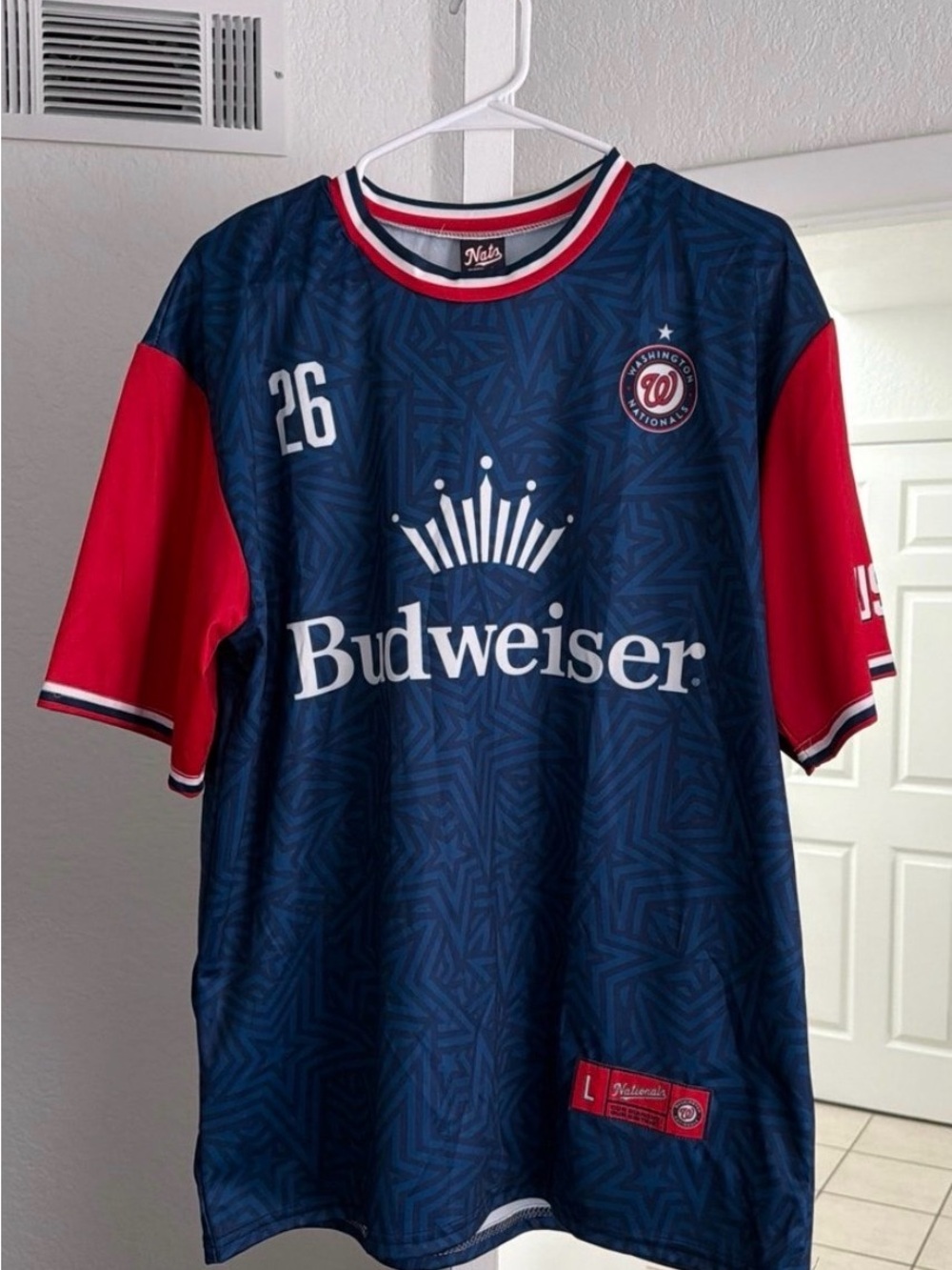 Washington Nationals MLB Budweiser USA Soccer Jersey. Size Large